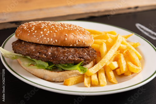 Burgger mit Pommes Frites  photo