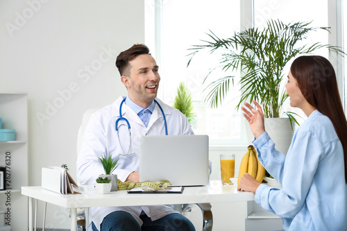 Young woman visiting nutrit...