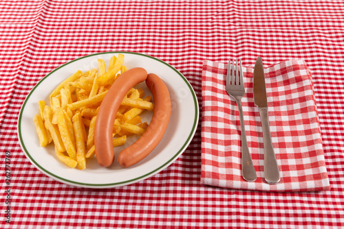 Frankfurter mit Pommes Fites photo