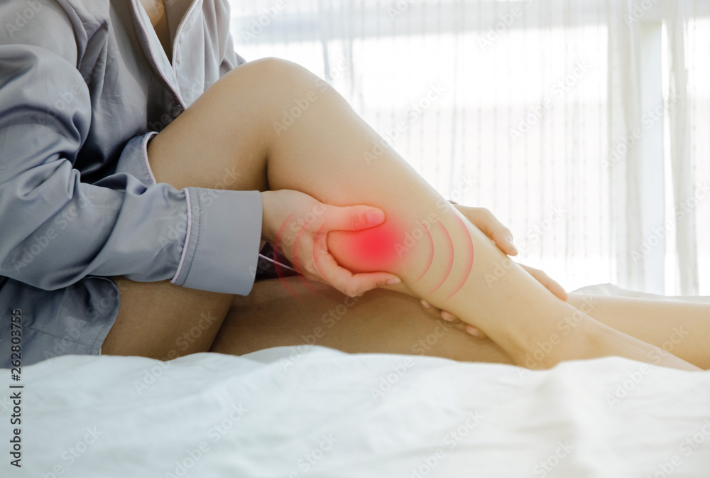 Obraz premium Sick woman with pain.