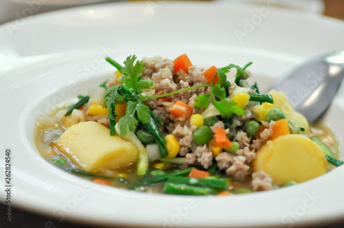 stir-fried tofu with ground-pork