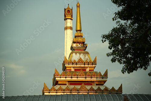 buddhistischer Tempel in Kaeng Khoi, Thailand photo