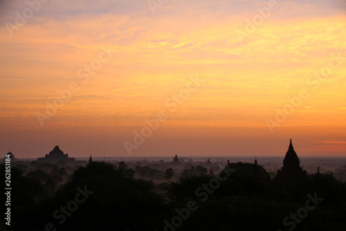 Sunrise in Myanmar © Travelbee