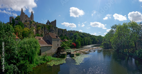 Angles-sur-l'Anglin, Vienne