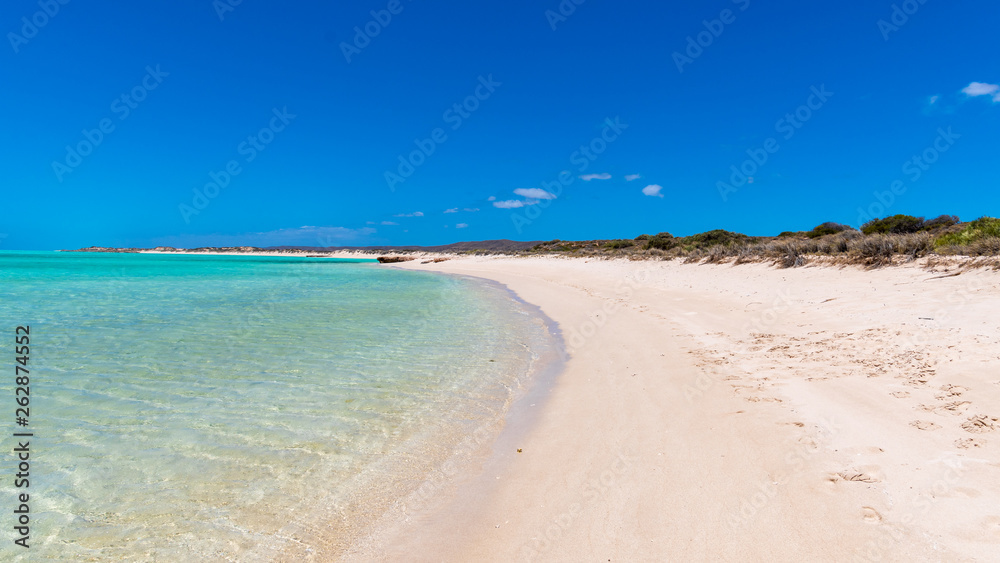 Turquoise Bay at the Indian Ocean at Cape Range National Park Australia