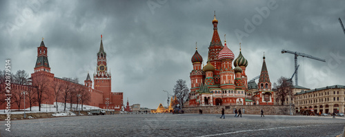 Fotografia, Obraz Red square - St Basil Cathedral and Kremlin  at winter evening