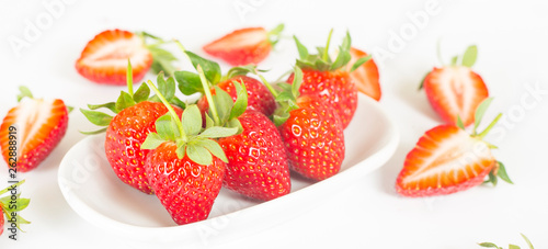 strawberry bowl detail