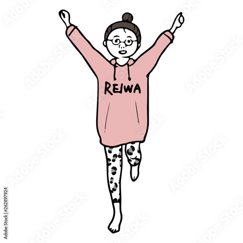 万歳して喜ぶ女性