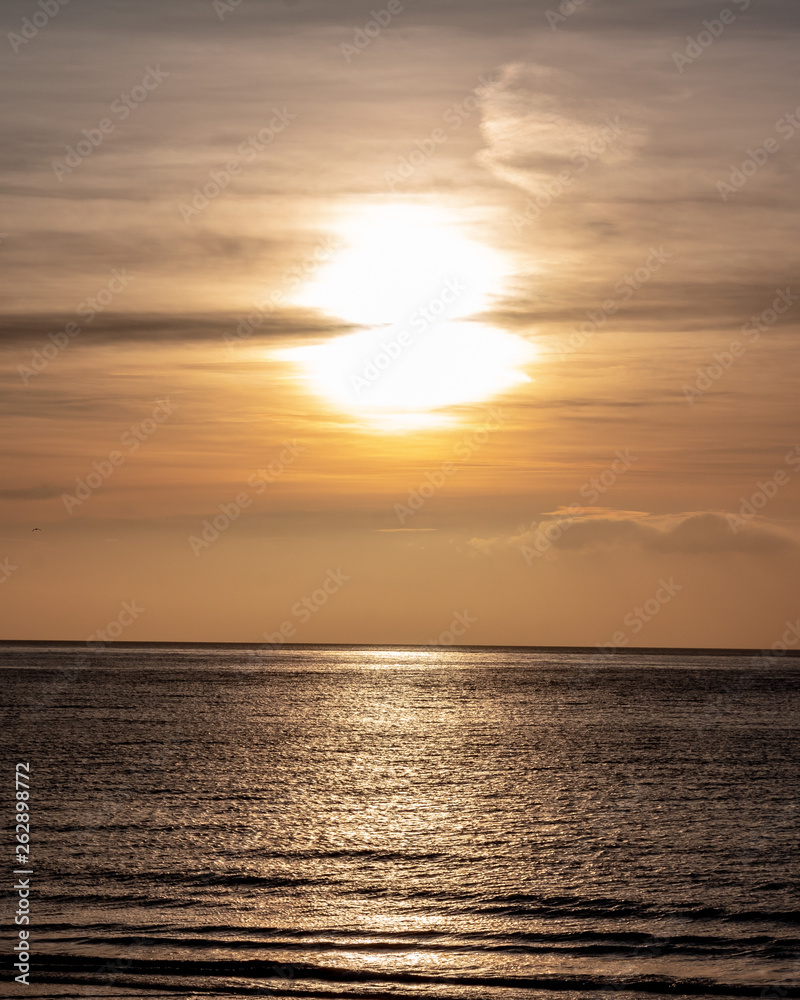 Fototapeta premium sunset over the sea