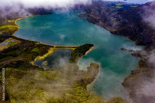 Die Azoren aus der Luft - Sao Miguel  Landschaften  K  sten  Meer und Felsen