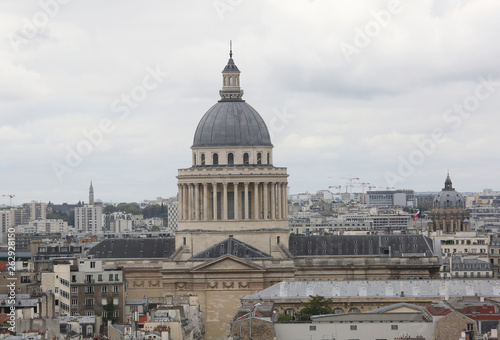 Fototapeta Naklejka Na Ścianę i Meble -  historical building called Pantheon with big Dome  in Paris Fran