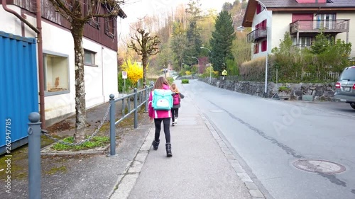 Wallpaper Mural Children race on the way to school Torontodigital.ca