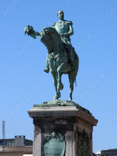 Riders statue of Grand-Duc Guillaume photo