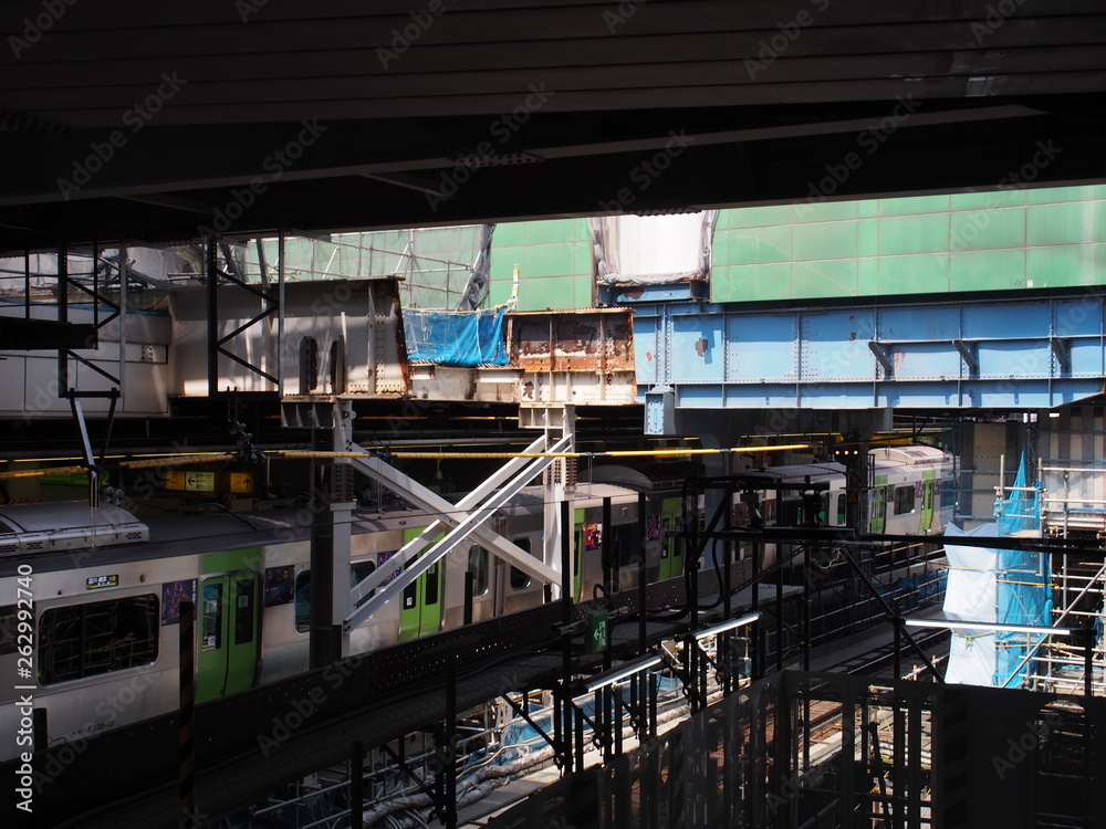 工事する駅 工事する駅