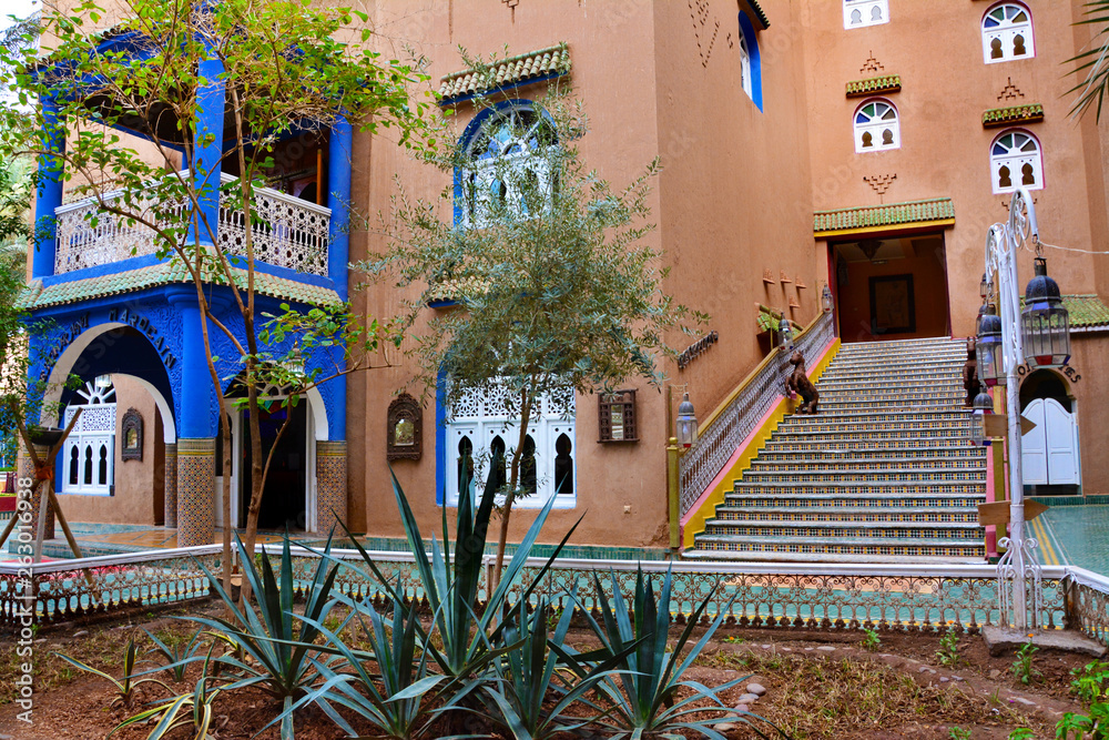 piękny dom w Maroko - obrazy, fototapety, plakaty 