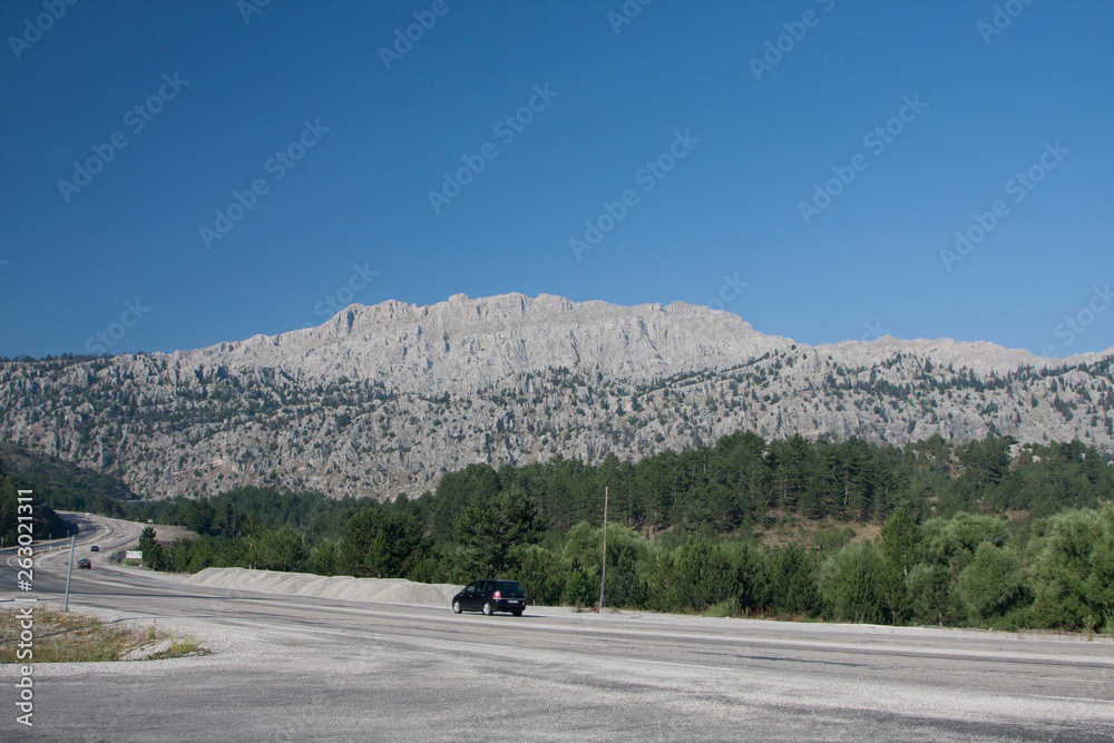 Fototapeta premium road in mountains