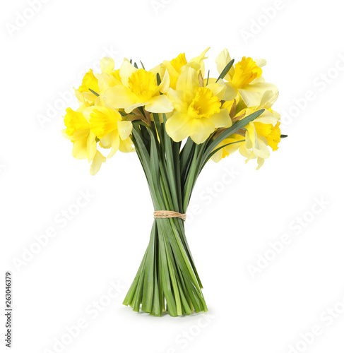 Fototapeta Naklejka Na Ścianę i Meble -  Bouquet of daffodils on white background. Fresh spring flowers