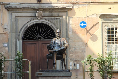 Monument to Giacomo Puccini