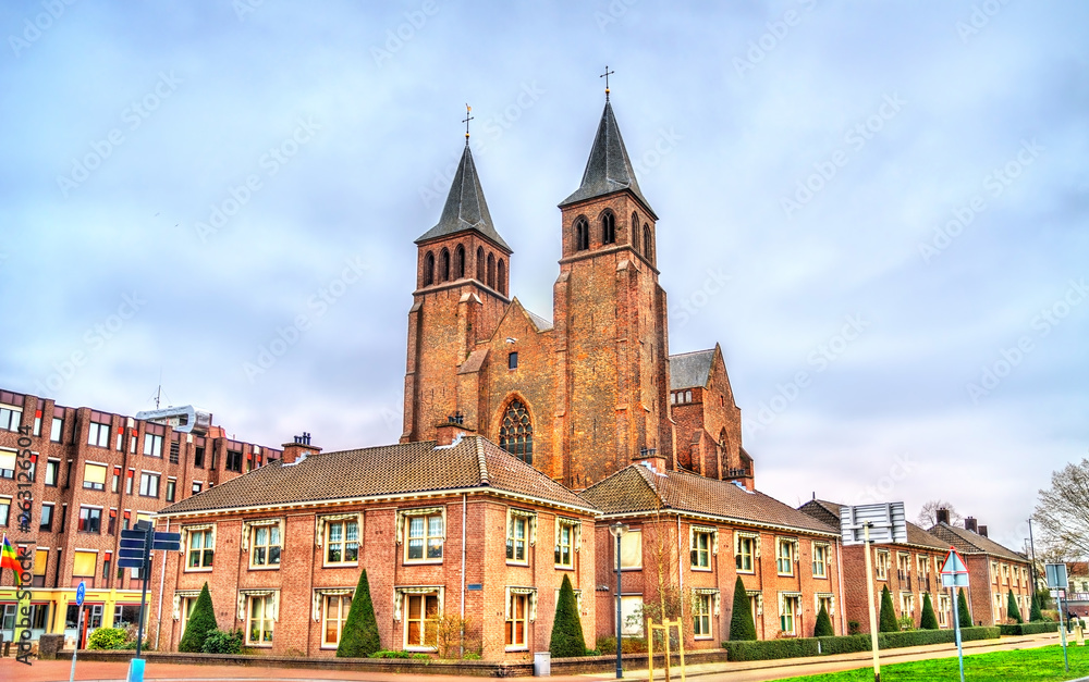 Sint-Walburgiskerk in Arnhem, Netherlands