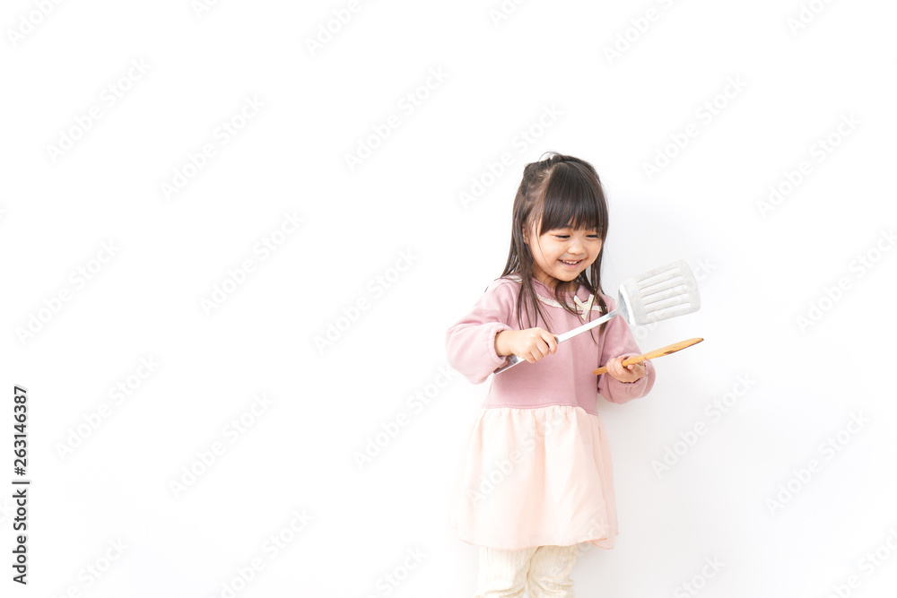 料理をする子供 料理をする子供