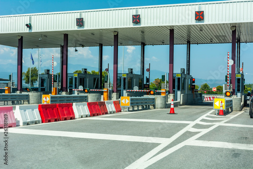 Empty pay toll check point