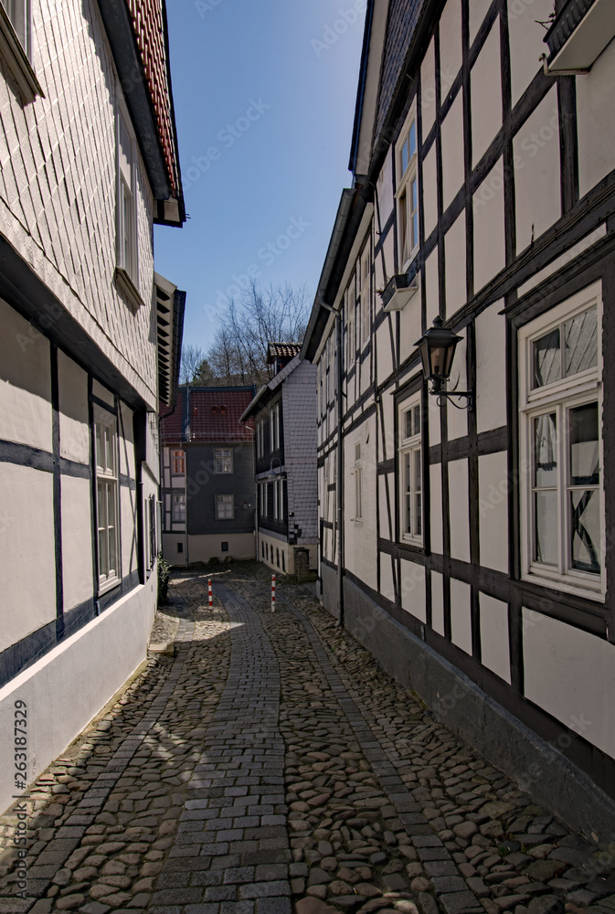 Fototapeta premium In der Altstadt von Goslar im Harz in Niedersachsen, Deutschland 