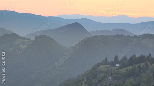 Sunset panorama mountains © MEDIAIMAG