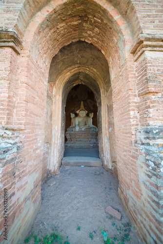 Templo budista em Bagan, Myanmar © joseduardo