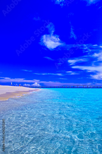 真夏の宮古島。与那覇前浜ビーチと来間大橋