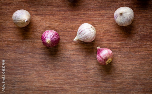 Garlic tone on the wooden table