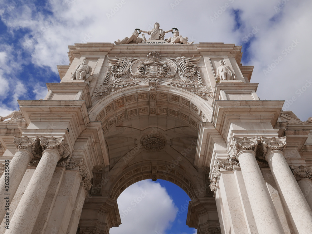 Obraz premium Rua Augusta Arch in Lisbon