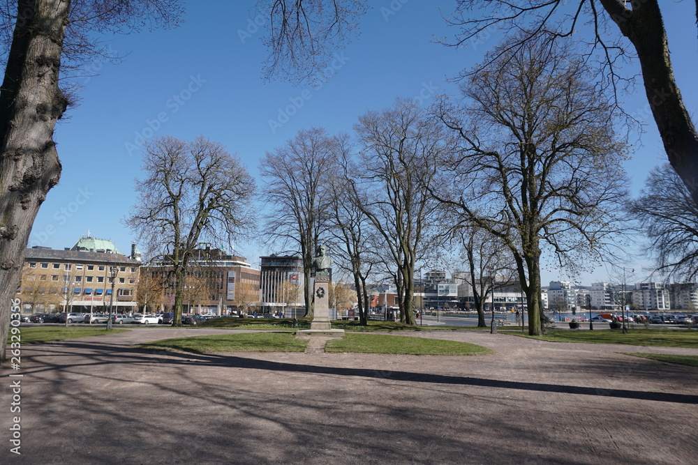 park in the city