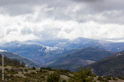 Mont Aigoual dans les nuages et la neige