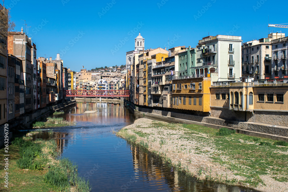 Fototapeta premium view of girona