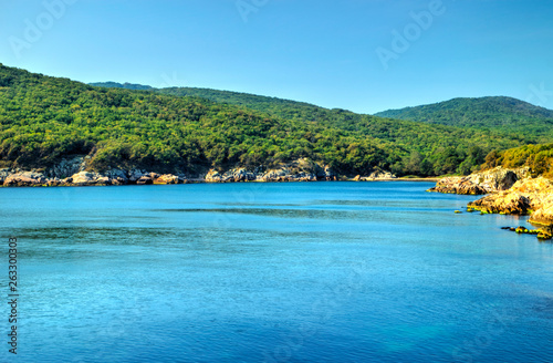 Fototapeta Naklejka Na Ścianę i Meble -  Beautiful landscape with rocky shore and blue sea
