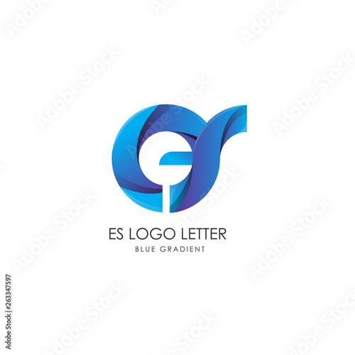 Initial Letter es Linked Circle Lowercase Logo Blue Icon Design Template Element with gradient - Vector