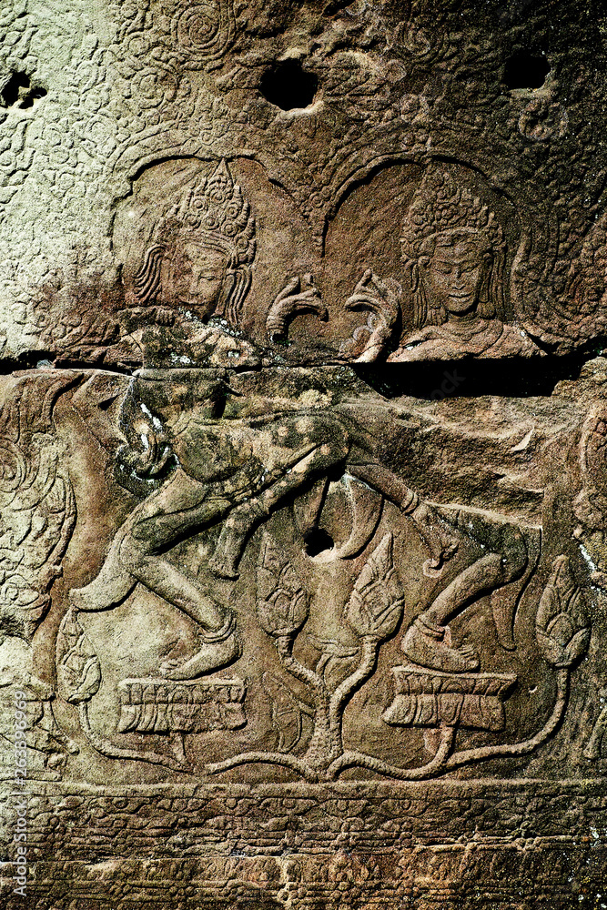 Bas-relief carvings of Apsara, Angkor Wat, Siem Reap, Cambodia