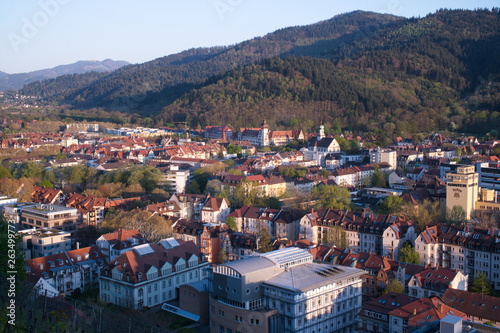 Quadro su tela Original Schwarzwald Panorama Stadt Freiburg im Breisgau Altstadt - Littenweiler