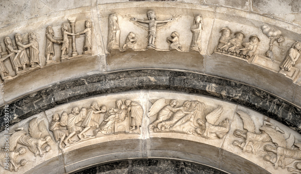 Portail de la cathédrale SaintLaurent de Trogir, Croatie