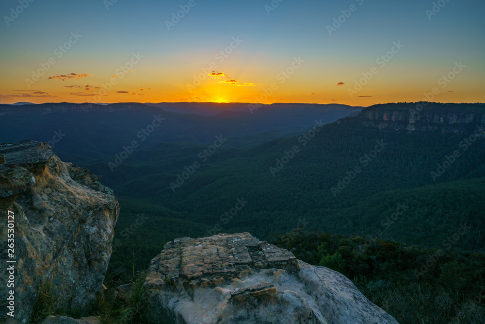 sunset at lincolns rock, blue mountains, australia 67