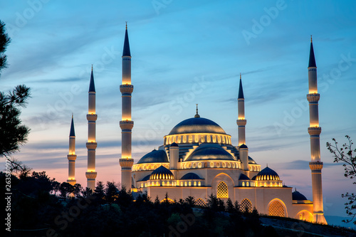 Istanbul Camlica Mosque or Camlica Tepesi Camii, Istanbul, Turkey