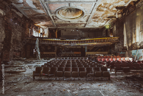 abandoned theatre America 