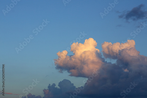 fluffy cloud on blue sky