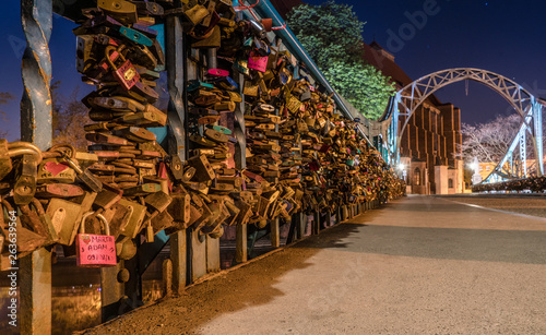 Most zakochanych, Wrocław, kłodki, walentynki, 14 luty photo