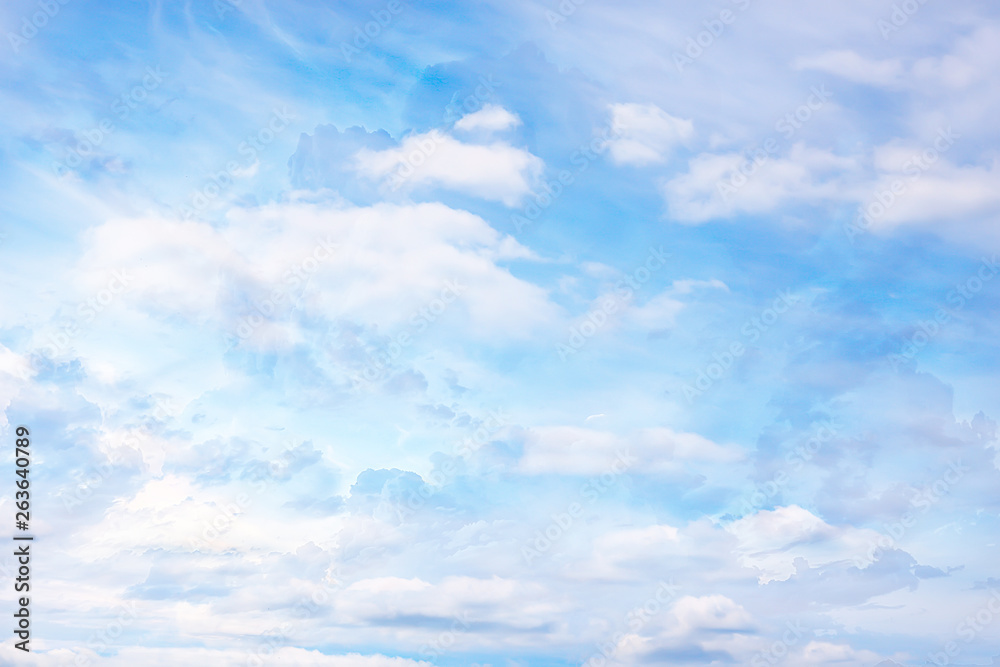 Fototapeta premium abstract sky background / blurred texture spring sky, clouds landscape wallpaper