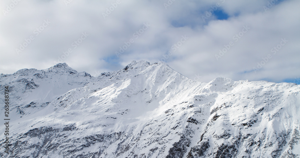 Obraz premium winterliche Berglandschaft in den Alpen 