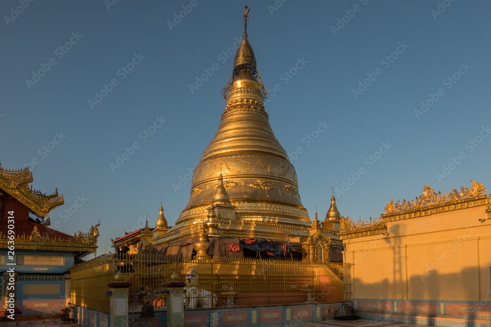 Fototapeta premium Soon U Ponya Shin Paya