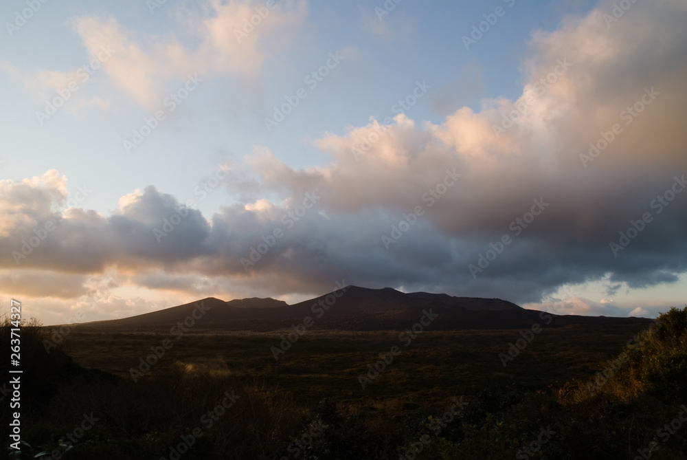 Izu Oshima Island and Mt.Mihara in the morning - 朝の伊豆大島・三原山