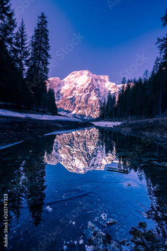 Pragser Wildsee im Winter 