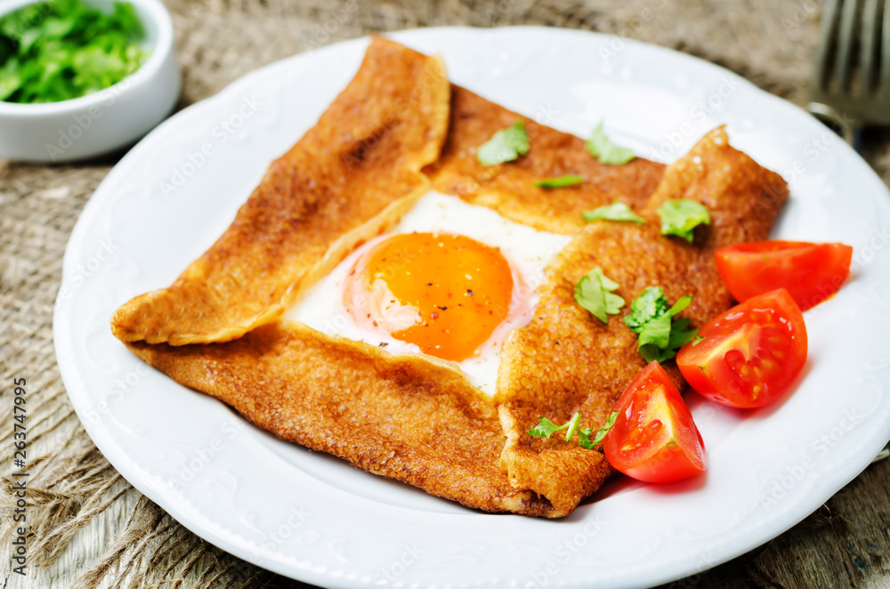 Buckwheat crepes with cheese and egg